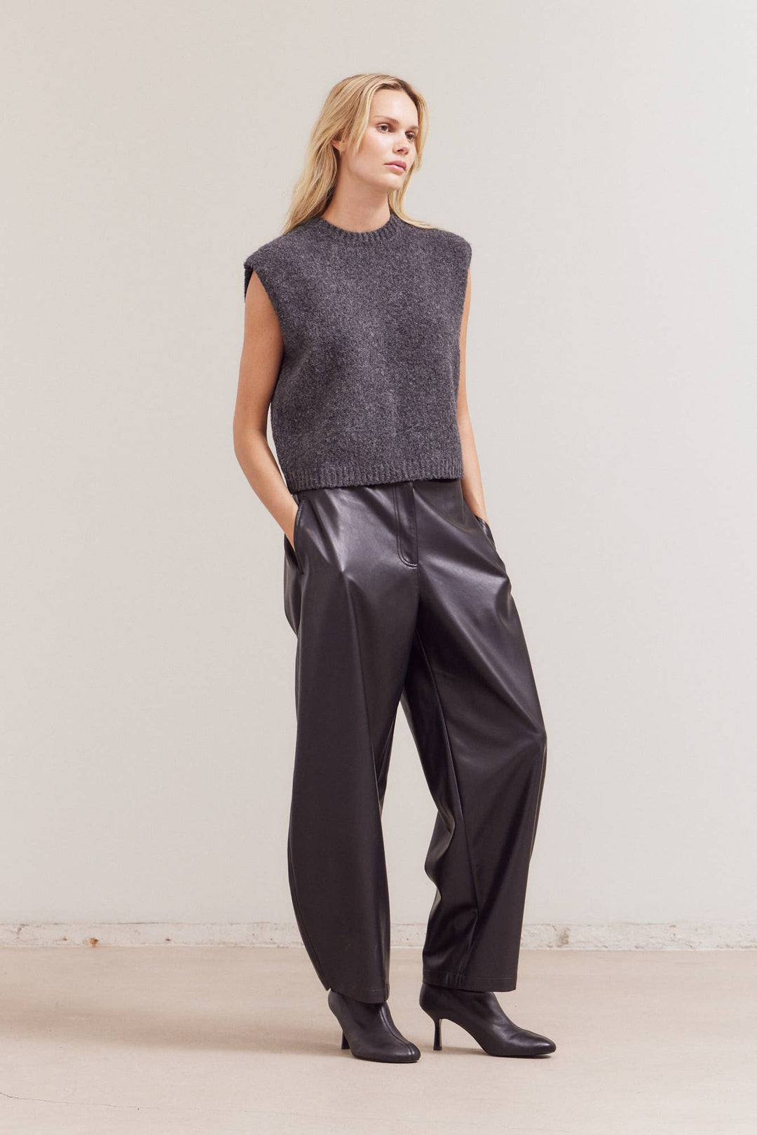 Basic Knit Vest