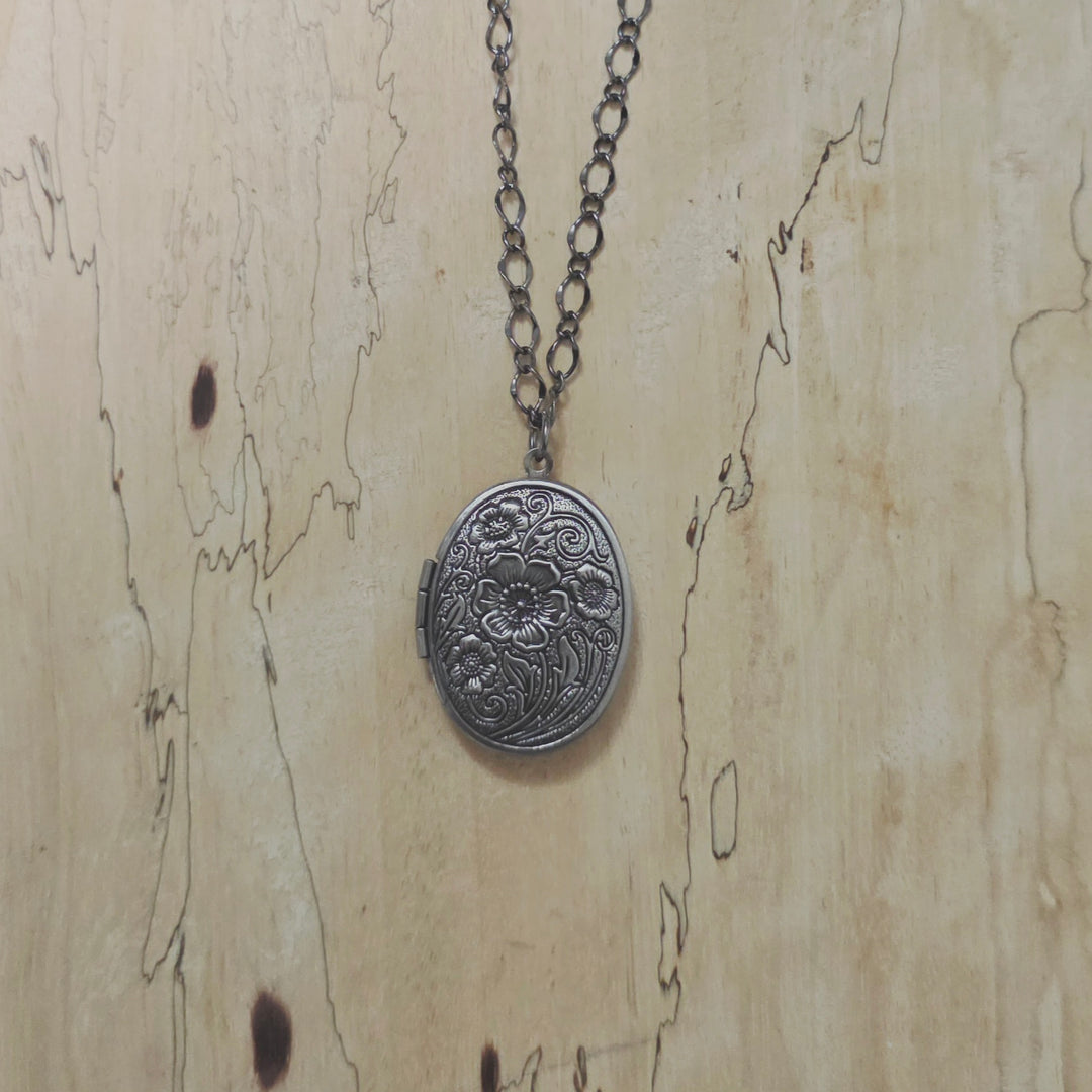 Silver Floral Necklaces