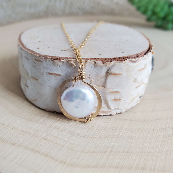 Coin Pearl Frame Pendant Necklace