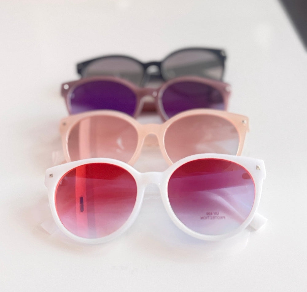 Bold Round Sunglasses - The Village Retail