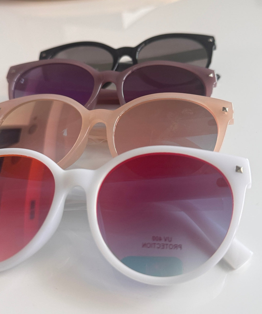 Bold Round Sunglasses - The Village Retail