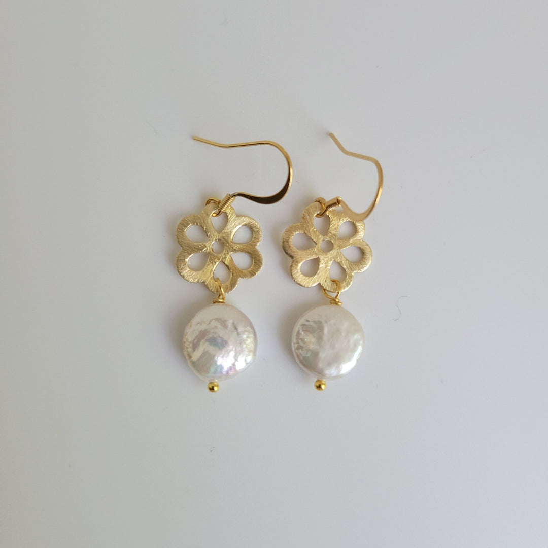 Cherished Earring, Clover Coin Pearl - The Village Retail