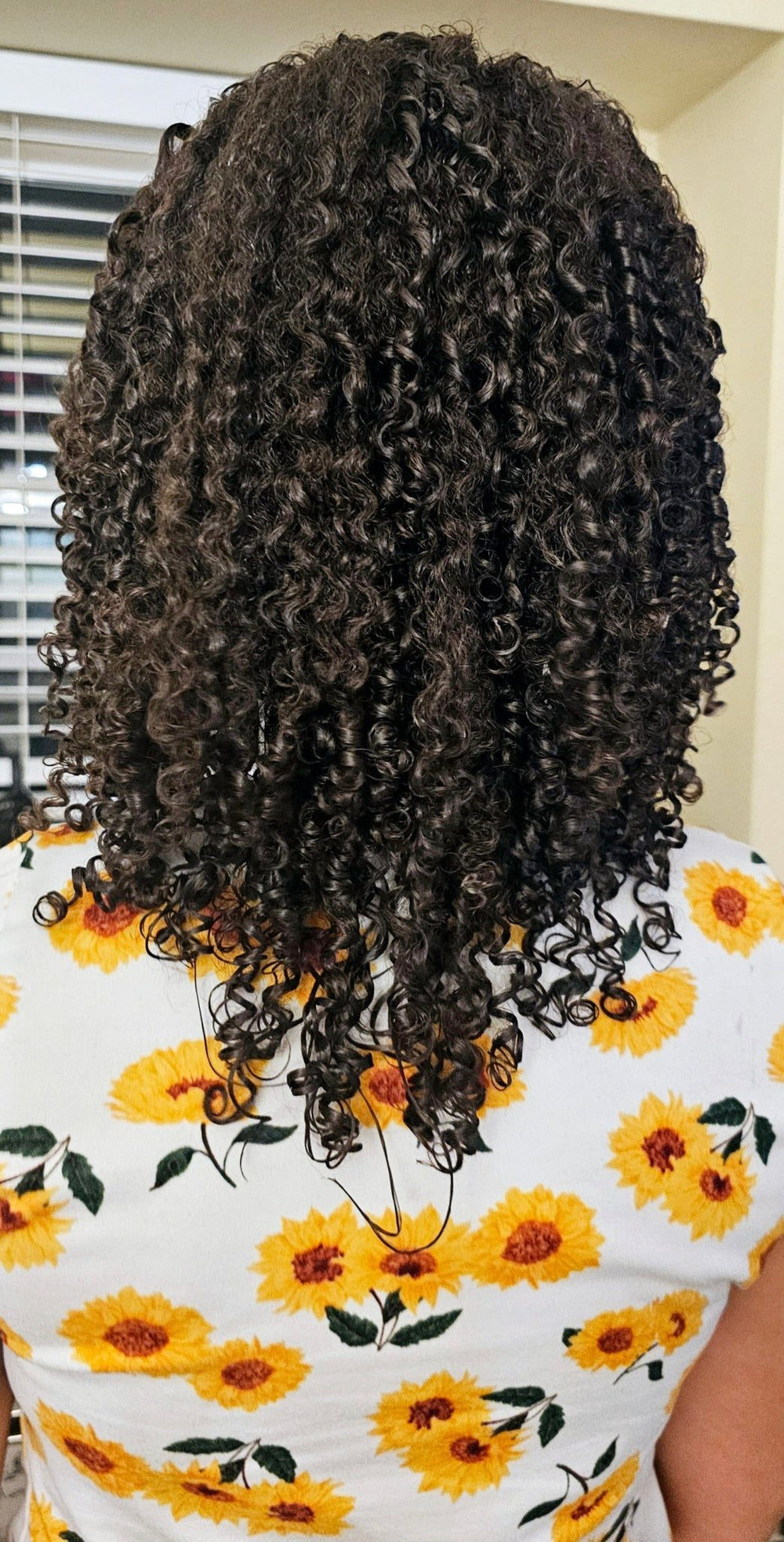 Glossé Max Hold Root & Coil Gel with Aloe, Olive Oil & Silk Proteins - The Village Retail