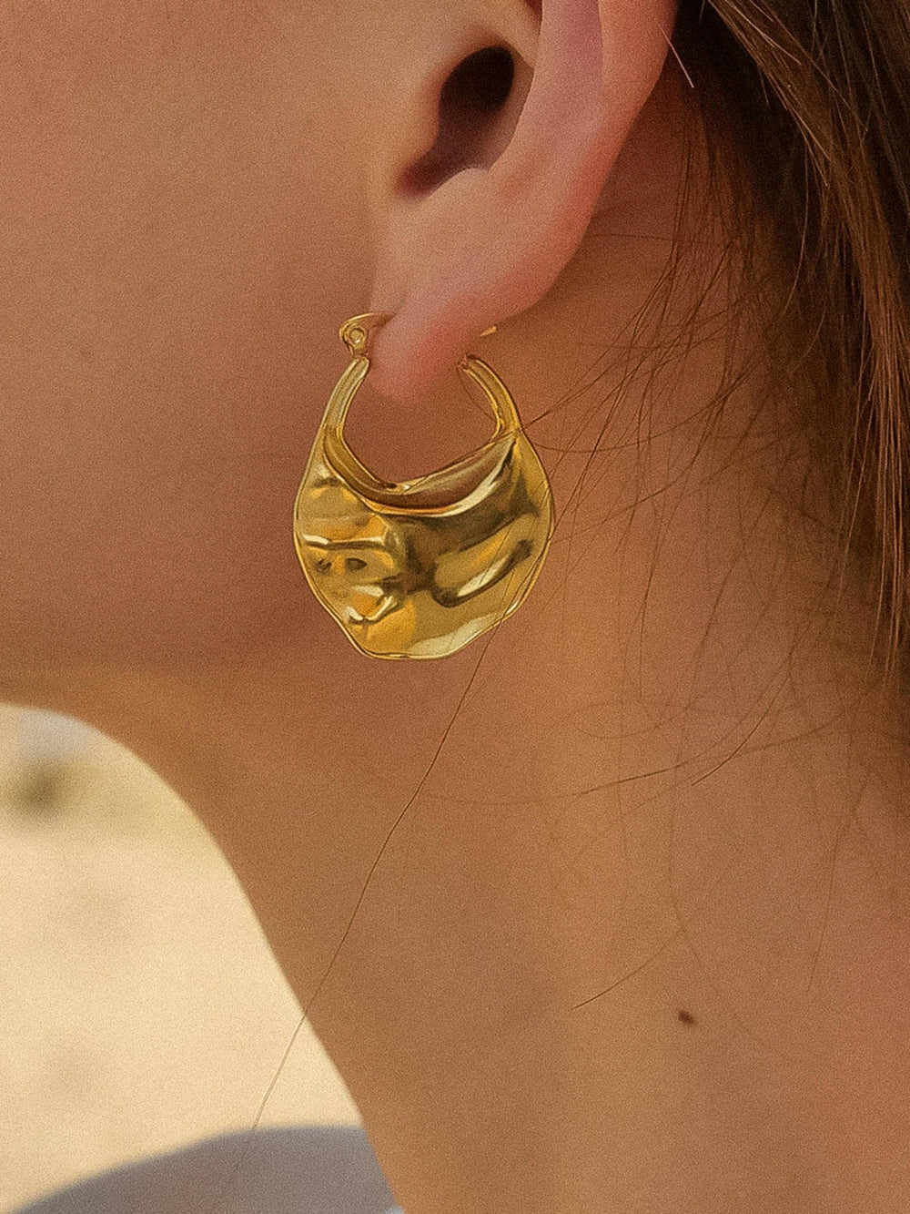 Jinni 18K Gold Non - Tarnish Classic Hoop Earring - The Village Retail