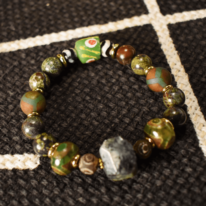 The Dragon’s Blood &amp; Labradorite Bracelet - The Village Retail