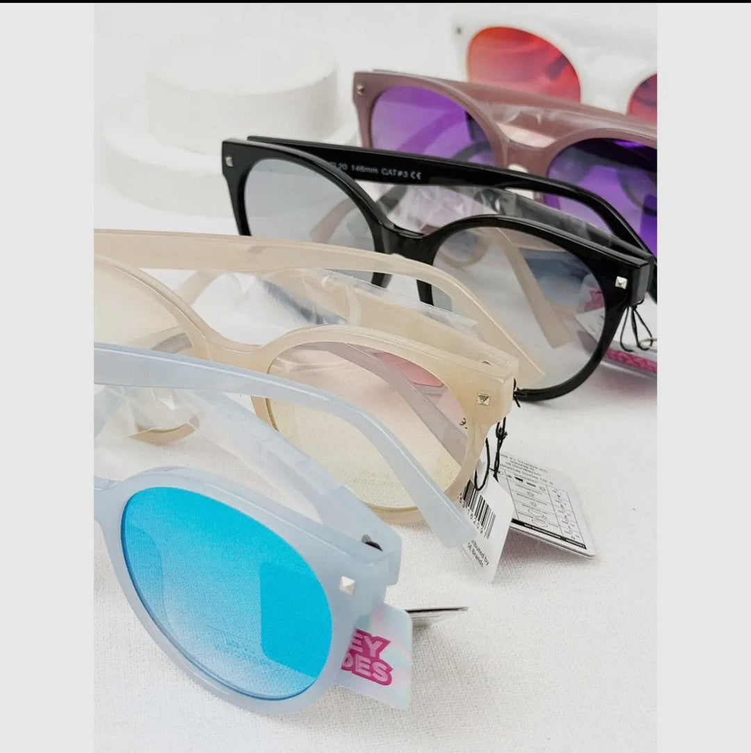 Vibrant Round Sunglasses - The Village Retail