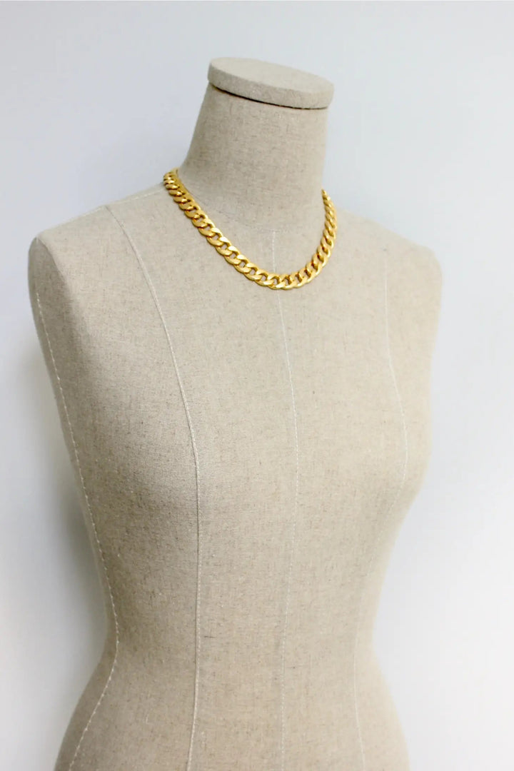 18K Gold Chain Necklace - The Village Retail